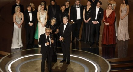 Nella notte degli Oscar brilla il film Oppenheimer con 7 statuette
